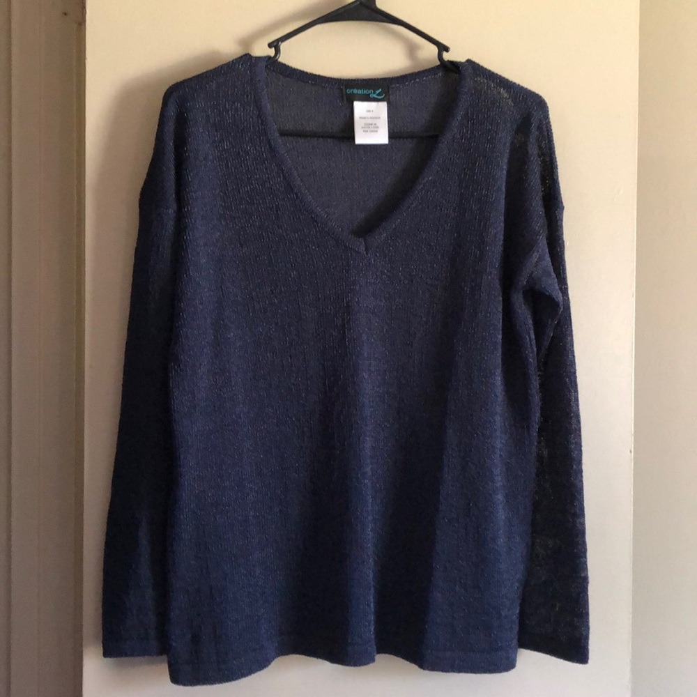 Thin knit sweatshirt